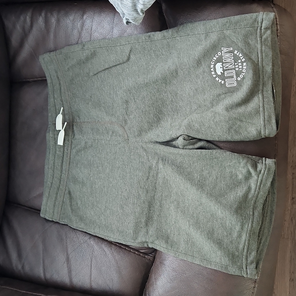 3 pairs boys 14/16 old navy shorts like new